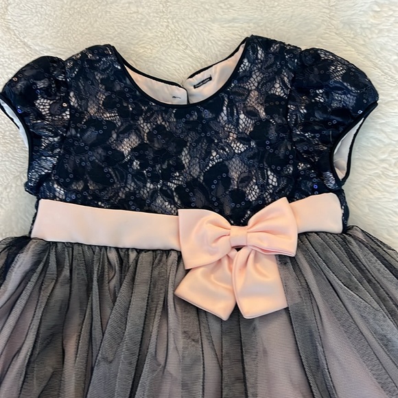 Bonnie Baby Dress 18 Months- Missing One Button - Picture 2 of 6